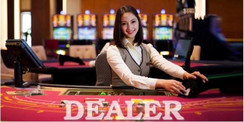 Dealer tại casino phải sở hữu kỹ năng chia bài thành thạo